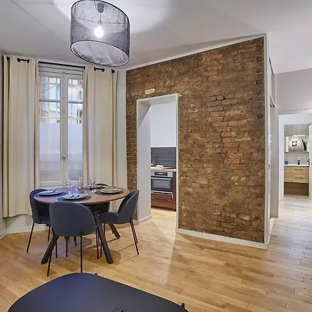 Center Of By Prestige * Paris